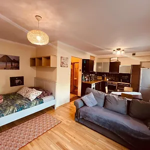Entire Studio Flat , Warszawa Polska